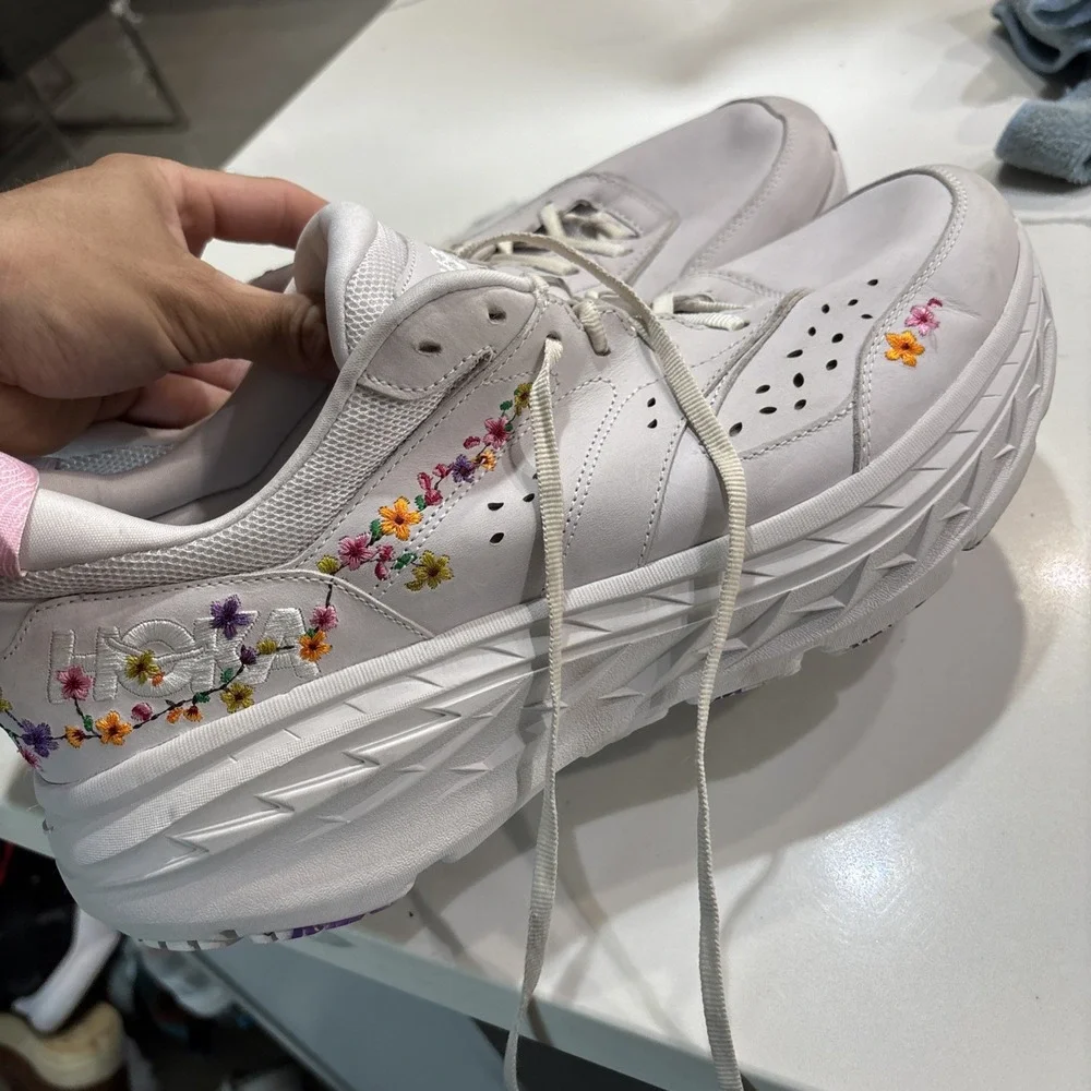 Size 15 - Hoka One One HOKA Bondi L Vibrant Bloom Pack - NImbus Cloud